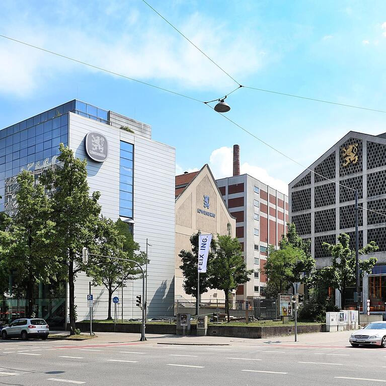 L&ouml;wenbr&auml;u heute: Der immer noch respektable Rest der Brauerei befindet sich in dem Geviert zwischen Nymphenburger, Sand- und Karlstra&szlig;e.