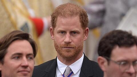Prinz Harry, hier während der Krönungsfeier von König Charles III. in London, klagt gegen die britische Boulevardpresse.