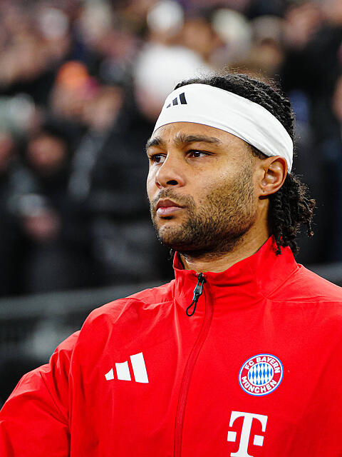 Serge Gnabry verl&auml;ngert bis 2028 beim FC Bayern.