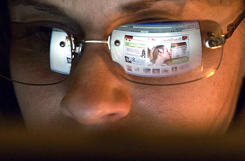 Datenschützer warnen: Auf Online-Dating-Plattformen werden oft zu intime Informationen abgefragt.