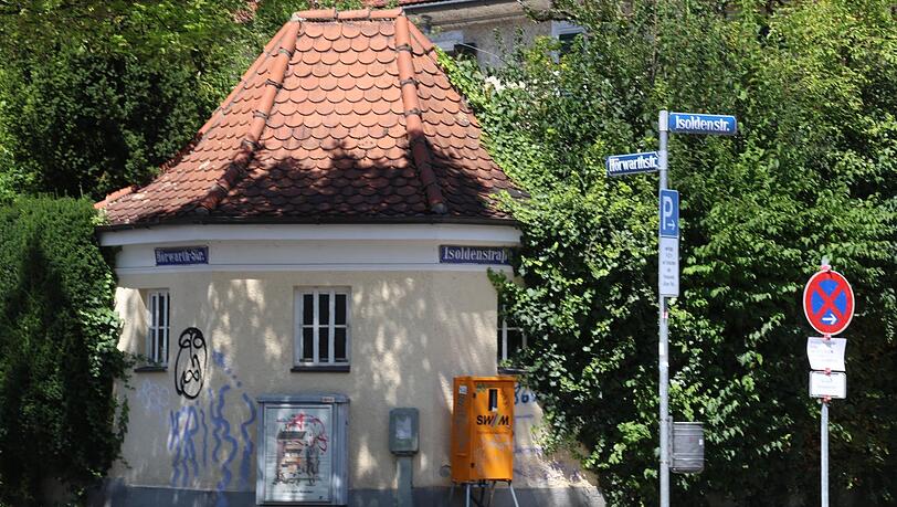 Altes in Nordschabing: Ein schöner alter Pavillonbau an der Hörwarthstraße.