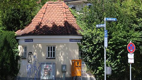 Altes in Nordschabing: Ein schöner alter Pavillonbau an der Hörwarthstraße.