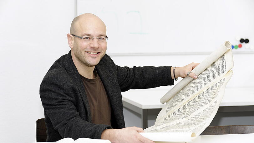 Professor Dr. Simone Paganini Professor Dr. Simone Paganini