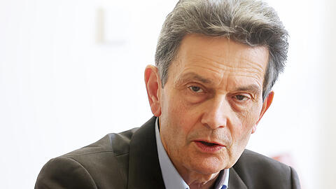 &bdquo;Ich dachte, dass Deutschland zu einem pluralen, differenzierten Denken f&auml;hig w&auml;re&ldquo;, sagt Rolf M&uuml;tzenich (SPD).