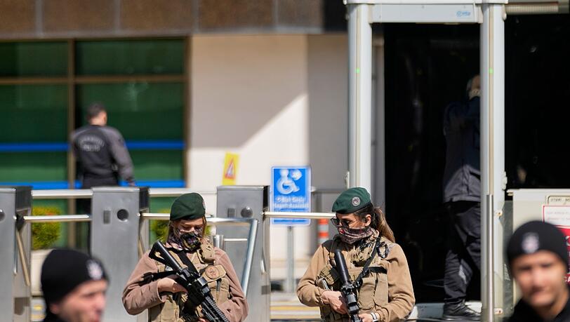 Angreifer und Polizei lieferten sich Schusswechsel