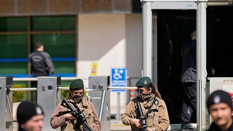 Angreifer und Polizei lieferten sich Schusswechsel