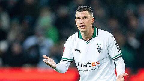 Gladbachs Stefan Lainer gab 178 Tage nach Veröffentlichung seiner Krebs-Diagnose sein Comeback in der Bundesliga.
