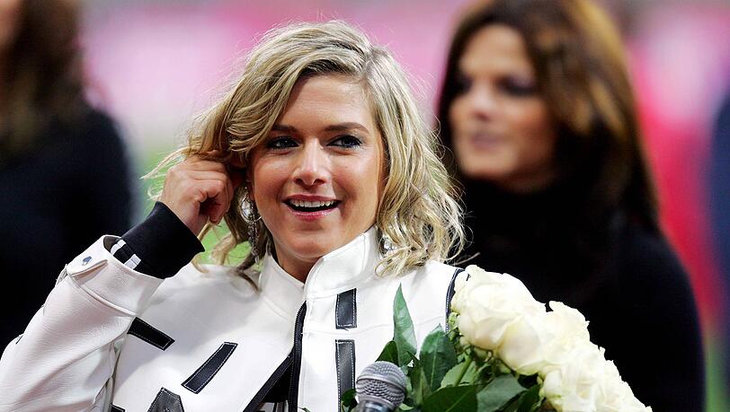 Aufnahme aus 2004: In den frühen 2000er Jahren zählte Jeanette Biedermann zu den erfolgreichsten Popstars Deutschlands. Aufnahme aus 2004: In den frühen 2000er Jahren zählte Jeanette Biedermann zu den erfolgreichsten Popstars Deutschlands.