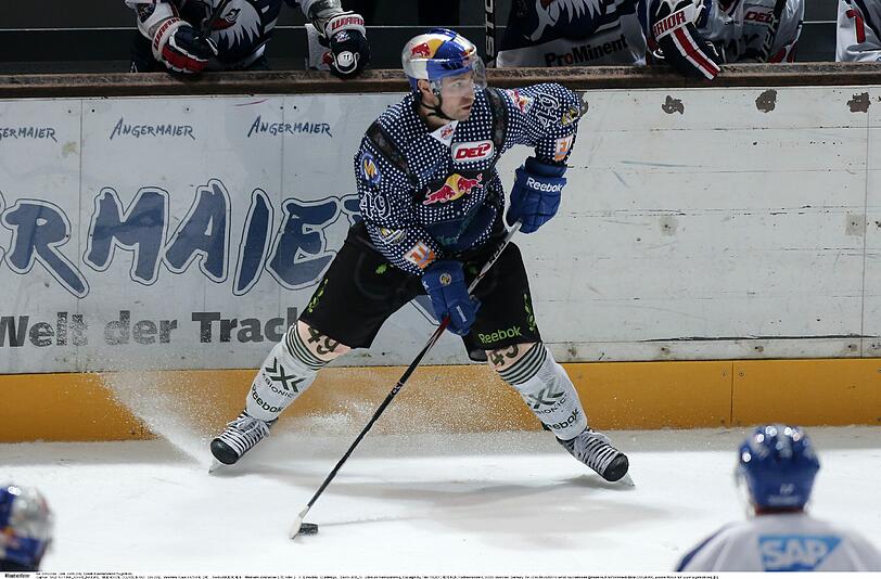Der Ur-Bayer in Diensten des EHC Red Bull München: Klaus Kathan, der sein 900. DEL-Spiel begeht.
