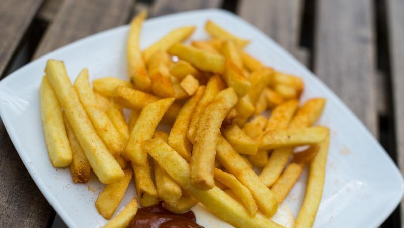 Für Kinder gibt es in Restaurants oft nicht nur kleinere Portionen, sondern auch nicht besonders gesunde Gerichte. Symbolbild: Lukas Schulze Für Kinder gibt es in Restaurants oft nicht nur kleinere Portionen, sondern auch nicht besonders gesunde Gerichte. Symbolbild: Lukas Schulze