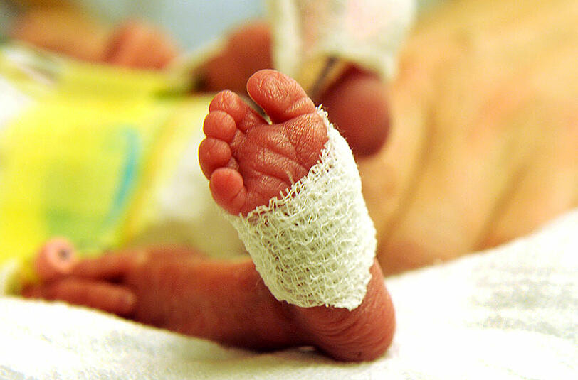Gefährlicher Darmkeim auf Kinder-Intensivstation des Düsseldorfer Florence-Nightingale-Krankenhauses nachgewiesen (Symbolbild)