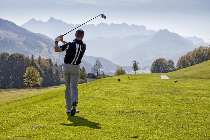 Mit drei Golfplätzen ist der Kaiserwinkl eine der beliebtesten Golfregionen der Alpen