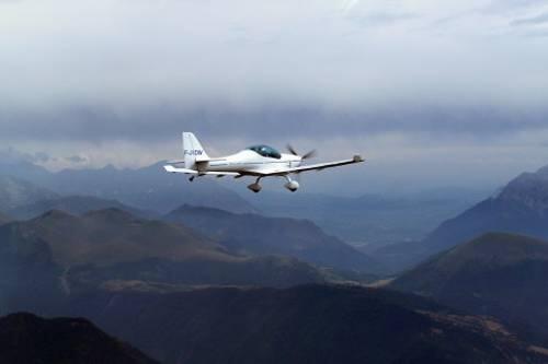 Endlich gefunden: Das abgestürzte Ultraleichtflugzeug des Typs FK 14 (hier ein vergleichbares Modell).