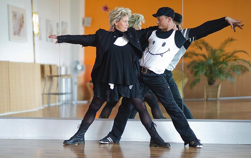 Mit 65 Jahren ist auch Gitte Haenning noch ausgesprochen beweglich. In Berlin trainiert die dänische Schlagersängerin mit ihrem Tanzpartner Gennady Bondarenko.