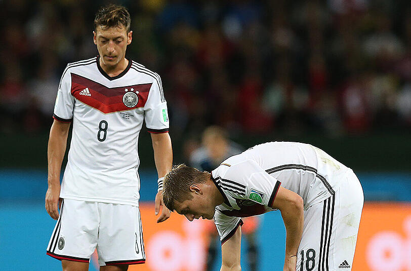 Mit 50 Millionen Euro teilen sich Mesut Özil (Arsenal London) und Toni Kroos (Real Madrid) den zweiten Platz des DFB-Martkwert-Rankings.