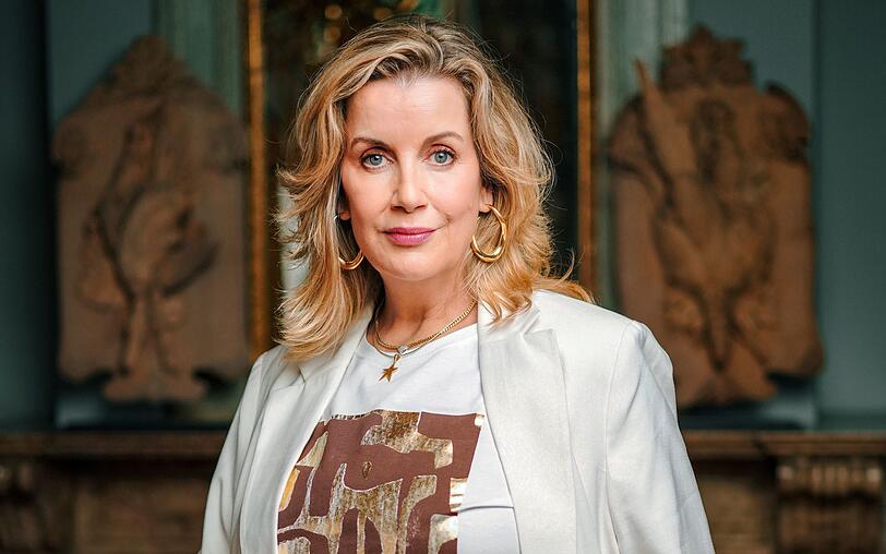 Alexa Maria Surholt erhielt in der Nacht die Nachricht: "Du bist ermordet worden." Ihr trockener Kommentar: "Das war ja ein kurzes Gastspiel." Alexa Maria Surholt erhielt in der Nacht die Nachricht: "Du bist ermordet worden." Ihr trockener Kommentar: "Das war ja ein kurzes Gastspiel."