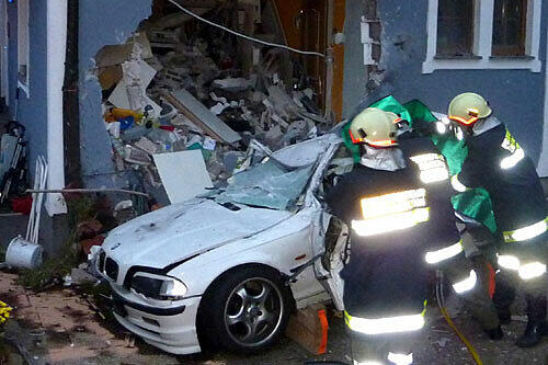 Scherer Unfall in Überackern: Die drei jungen Menschen im Wagen waren auf der Stelle tot