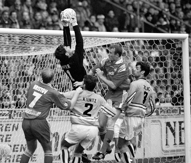 Schock: Der Ex-Löwen-Keeper Bernd Meier ist tot. Er starb mit 40 Jahren an einem Herzinfarkt.