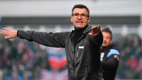 "Wenn ich helfen kann, mache ich das gerne": Löwen-Coach Michael Köllner will zwischen den Lagern vermitteln.
