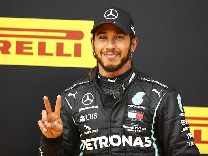 Strebt einen weiteren Sieg auf dem Hungaroring an: Lewis Hamilton.