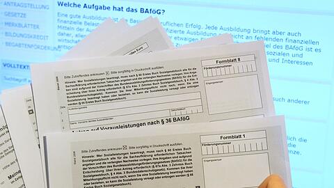 Die Zahl der Bafög-Empfänger in Bayern ist in den vergangenen zehn Jahren deutlich gesunken (Archivbild).