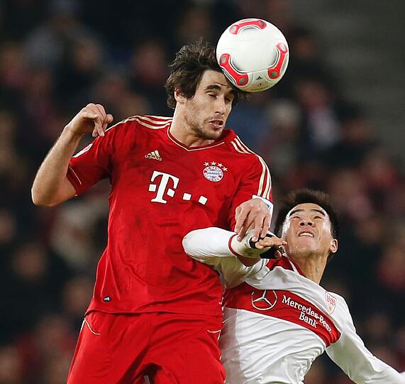 JAVI MARTINEZ NOTE 3. Bekam Harniks Ellbogen ab (32.) - da blieb ihm die Luft weg. Ansonsten physisch stark, wirkt robuster und fitter als in der Hinrunde nach seinem Wechsel von Bilbao Ende August.