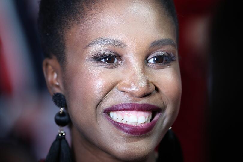 Motsi Mabuse ist die Frau mit den vielen Frisuren. Ihre besten Haar-Styles gibt es in der Fotostrecke...