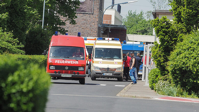 Zunächst sprach die Polizei von 13 Verletzten - jetzt wurde die Zahl jedoch nochmal nach oben korrigiert.