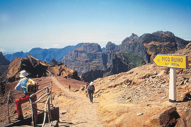 Madeira: Wanderer auf dem Pico do Arieiro.