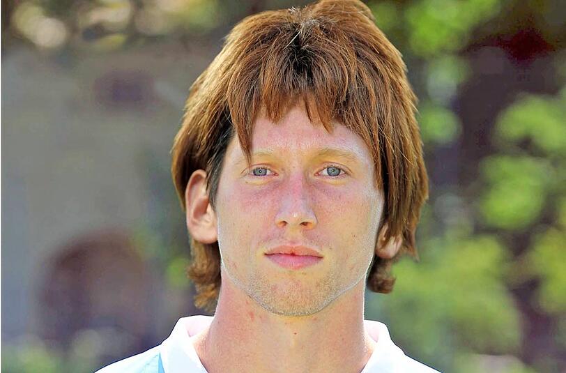 Sebastian Hertner als Sebastian Osako.