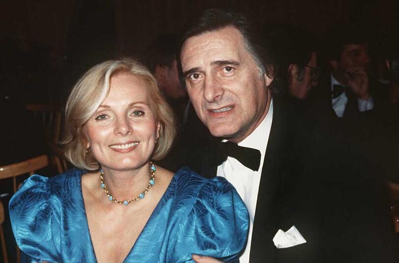 Die Schauspieler Ruth Maria Kubitschek und Helmut Fischer - das Ehepaar aus der ARD-Serie "Monaco Franze" von Regisseur Helmut Dietl, aufgenommen am 12.01.1984 in München.