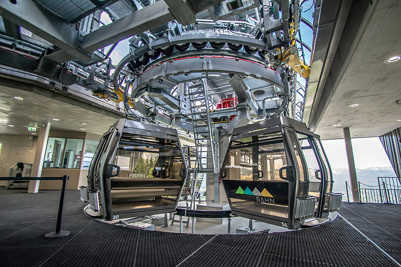 2019 eröffnete die Jennerbahn neu: Komplett überholt und technisch auf dem neuesten Stand. Ganz besonders toll: Die herrlich aussichtsreichen Panoramakabinen.