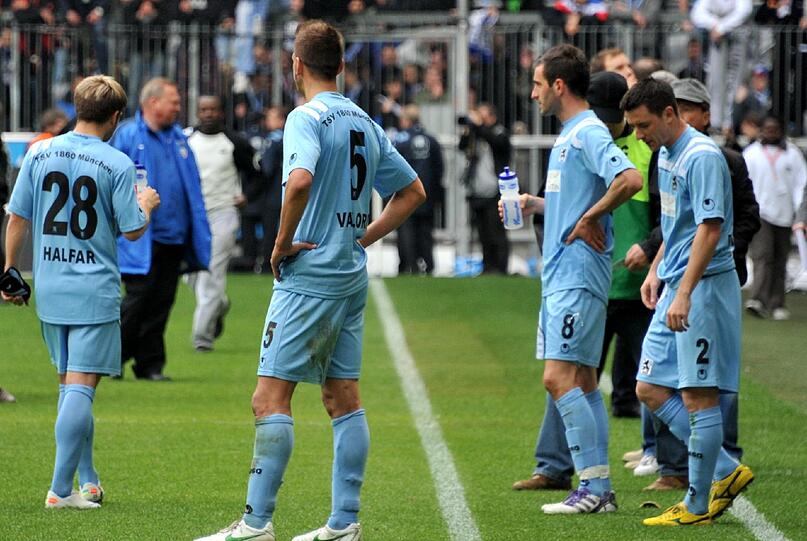 Enttäuschung pur bei den Löwen: Gegen den Tabellenletzten aus Rostock setzte es eine 0:1-Niederlage.