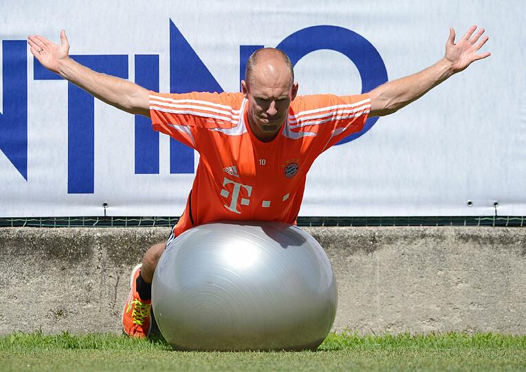 Einzeltraining: Arjen Robben und Claudio Pizarro schuften individuell.