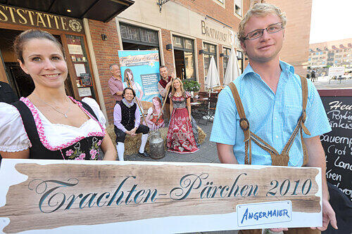 Deftige Krachlederne treffen auf fesche Dirndl: die Veranstalter der Nürnberger Trachten-Show am 11. September.
