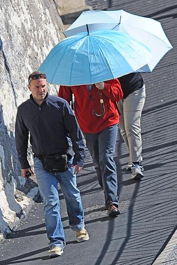 Kanzlerin im Urlaub: Ganz schön abgekämpft auf Ischia - Politik - Abendzeitung München