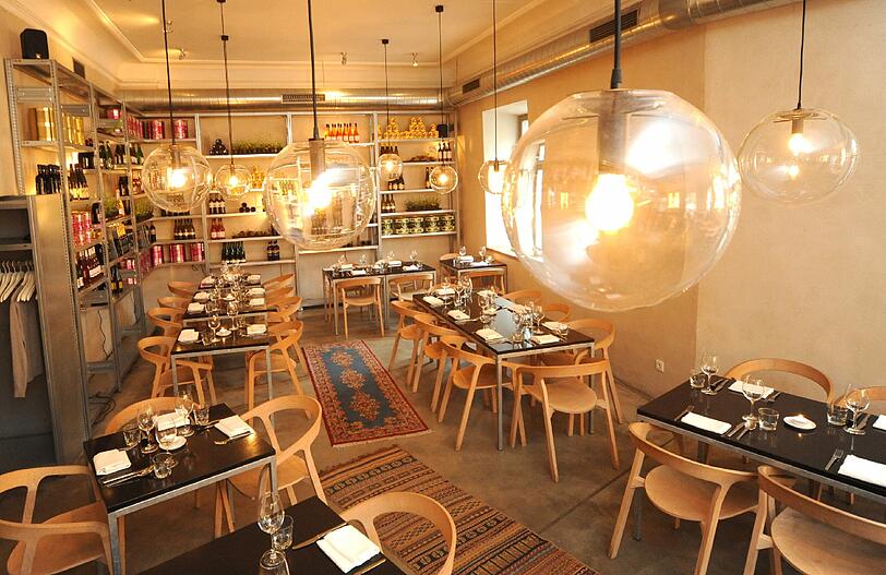 Puristisch, aber stilvoll: das Ausbildungsrestaurant Roecklplatz an gleichnamiger Adresse.