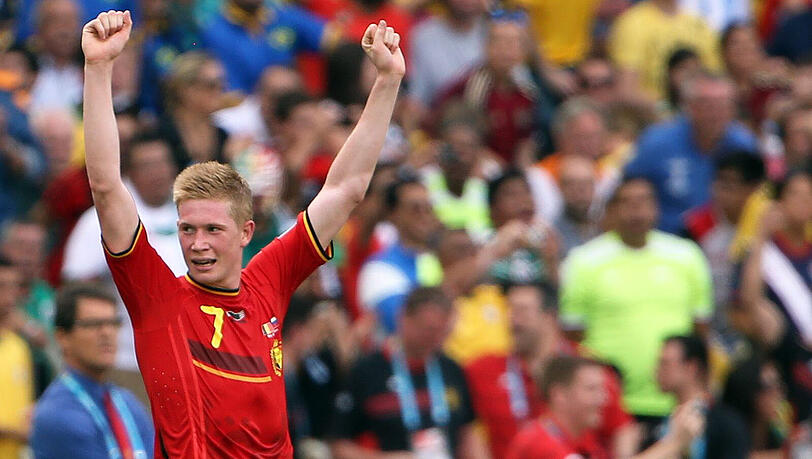 Kevin de Bruyne feiert. Belgien hat in einem schlechten Spiel gegen Russland ein 1:0 erkämpft und steht damit im Achtelfinale. Kevin de Bruyne feiert. Belgien hat in einem schlechten Spiel gegen Russland ein 1:0 erkämpft und steht damit im Achtelfinale.