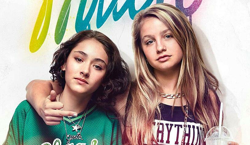 "Tigermilch" (2017) erzählt von Jameelah (Emily Kusche, links) und Nini (Flora Li Thiemann), die in einem heißen Berliner Sommer viel schneller erwachsen werden, als ihnen lieb sein konnte.