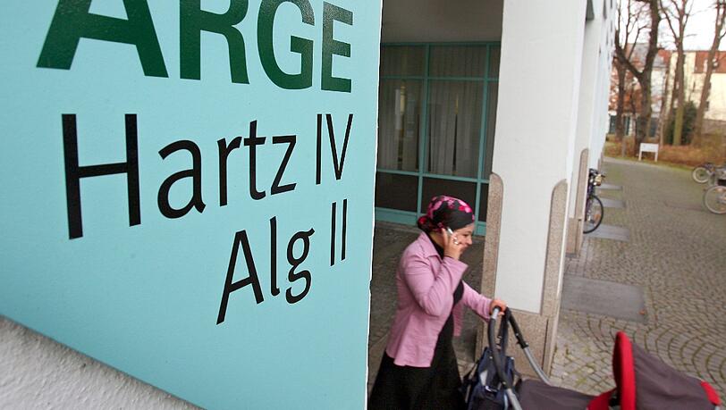 Über das Thema Grundeinkommen statt Hartz IV diskutierte die Laimer SPD. Über das Thema Grundeinkommen statt Hartz IV diskutierte die Laimer SPD.