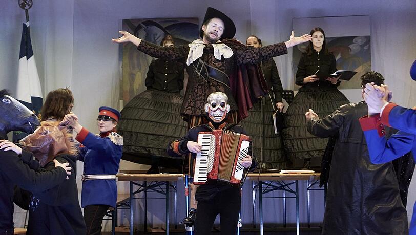 Geschichte in Schleifen Das Spektakel 