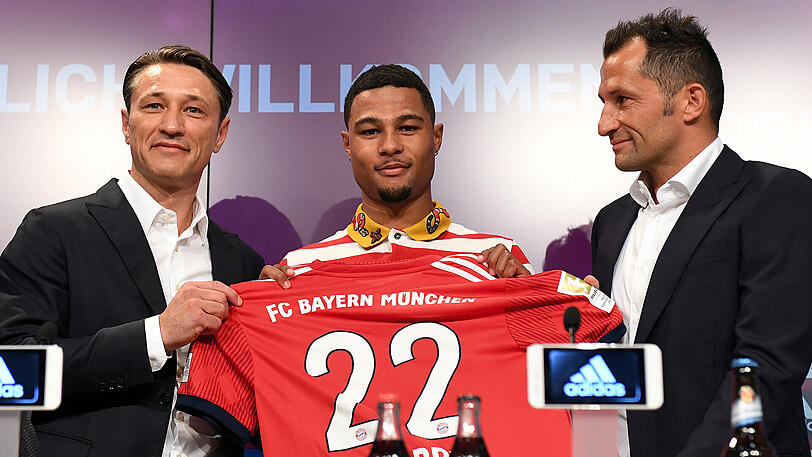 Am Montag wurden Trainer Niko Kovac und Serge Gnabry offiziell vorgestellt. Klicken Sie sich durch die Bilder.