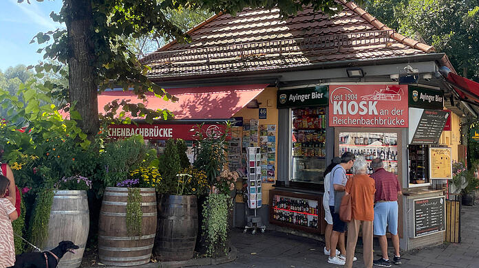 Prägten und prägen teils immer noch das Stadtbild – wie hier an Reichenbachbrücke: die Kioske in München.