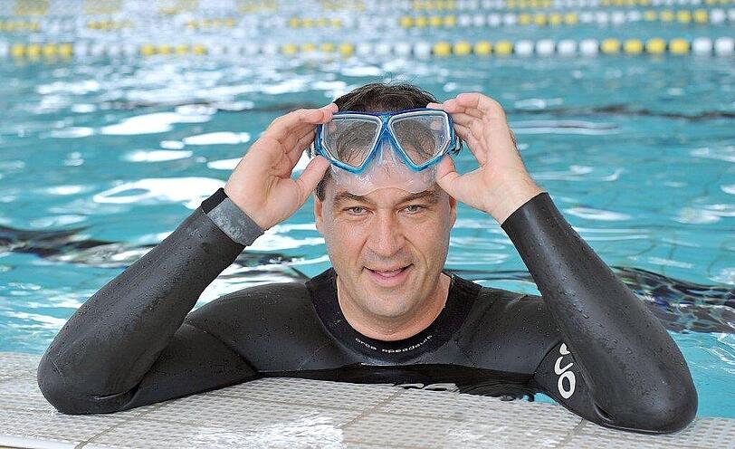 Finanzminister Markus Söder ist ein Langstreckenschwimmer