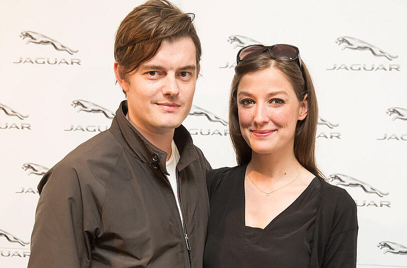 Schauspieler-Ehepaar Alexandra Maria Lara und Sam Riley und Kollege Stephan Luca am Wochenende in der "Grünen Hölle" auf dem Nürburgring. Die Bilder.
