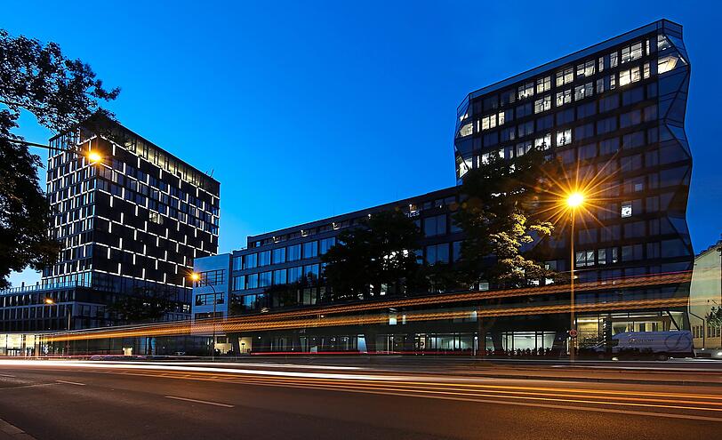 Die neue Feuerwache 5 soll die zweite Schwerpunktwache der Berufsfeuerwehr München außerhalb der Altstadt werden. Fertig sein soll sie frühestens im Jahr 2025.