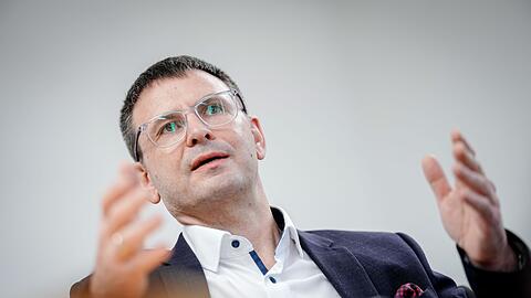 In der Ukraine sei "Loitering Munition" f&uuml;r etwa 70 Prozent aller Absch&uuml;sse verantwortlich, sagt TDW-Geschaftsf&uuml;hrer Andreas Seitz.