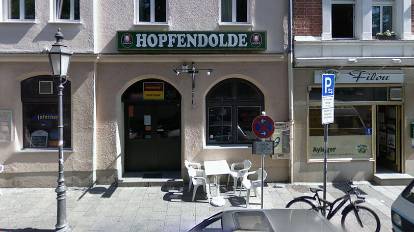Der Vorfall ereignete sich direkt vor der Hopfendolde in der Feilitzschstraße.