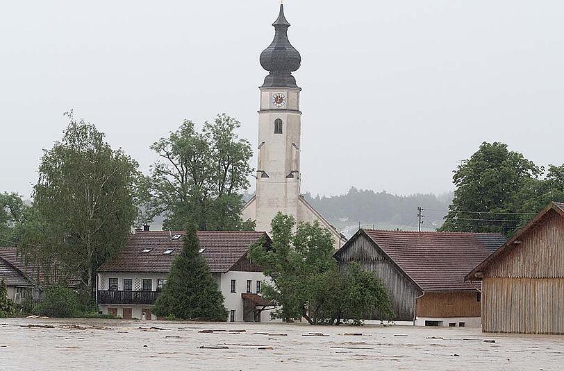 Im Frühsommer versinkt Niederbayern im Wasser. Besonders rund um Triftern sind die Schäden enorm.