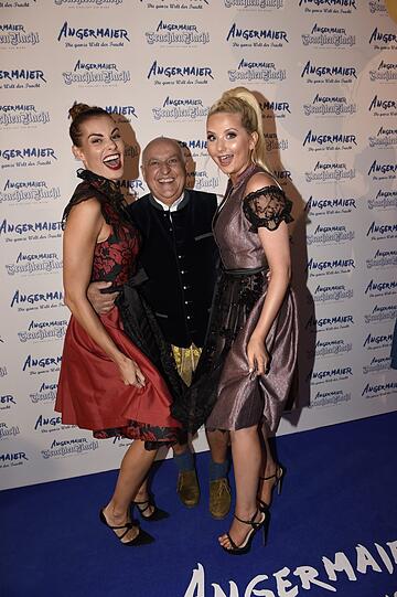 Rebecca Kunikowski, Dr. Axel Munz und Anna Hiltrop